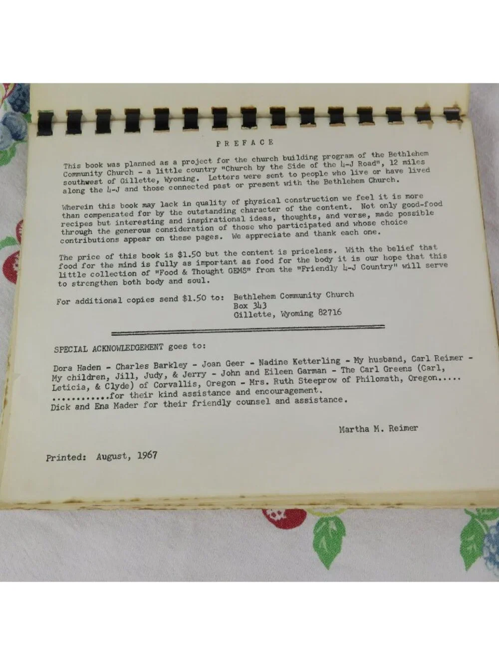 Gems of Food & Thought in a Friendly 4-J Setting Cook Book 1967 Gillette WY